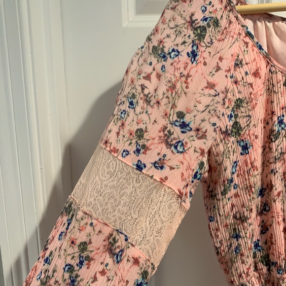 Dress - Picture 3 of 5